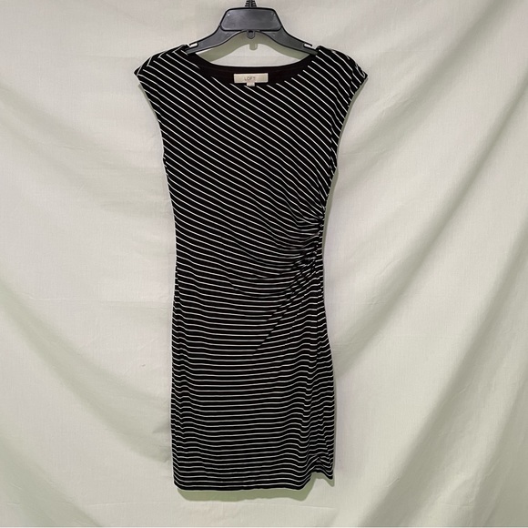LOFT Dresses & Skirts - LOFT Women’s Black and White Striped Cap Sleeved Midi Dress Size XS